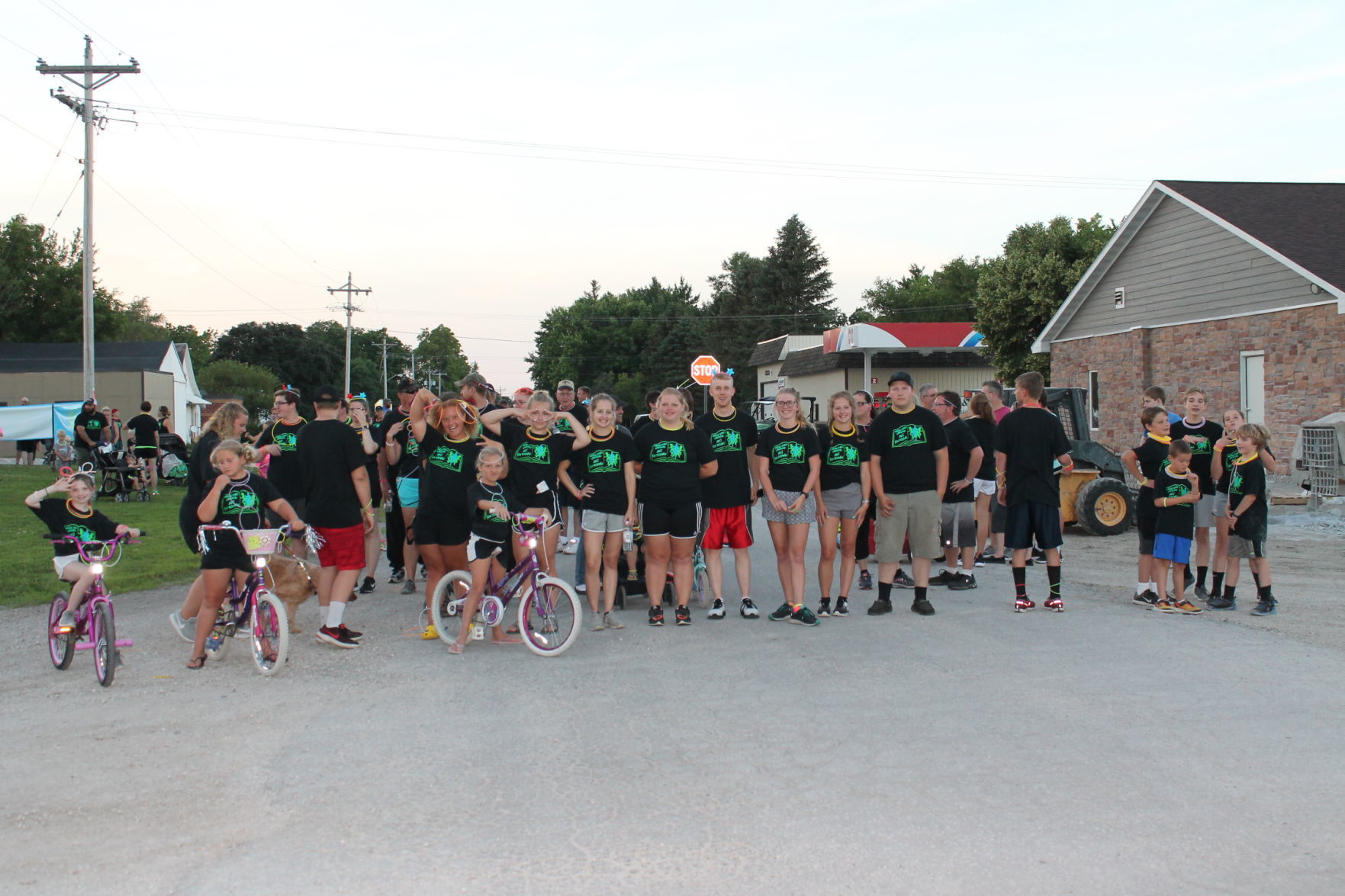 Wesley glow run 2019 035.JPG